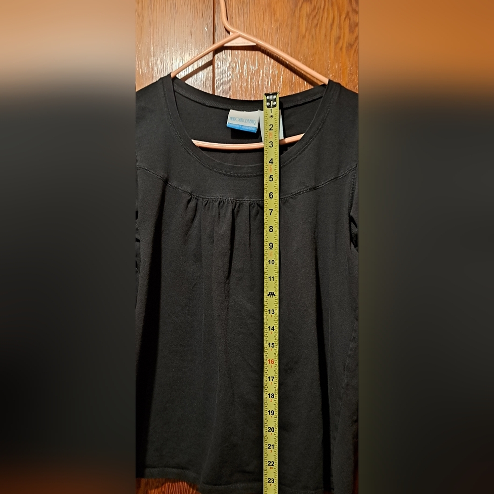 Women's Announcements Mayernity Black Long Sleeve Top - Picture 4 of 4